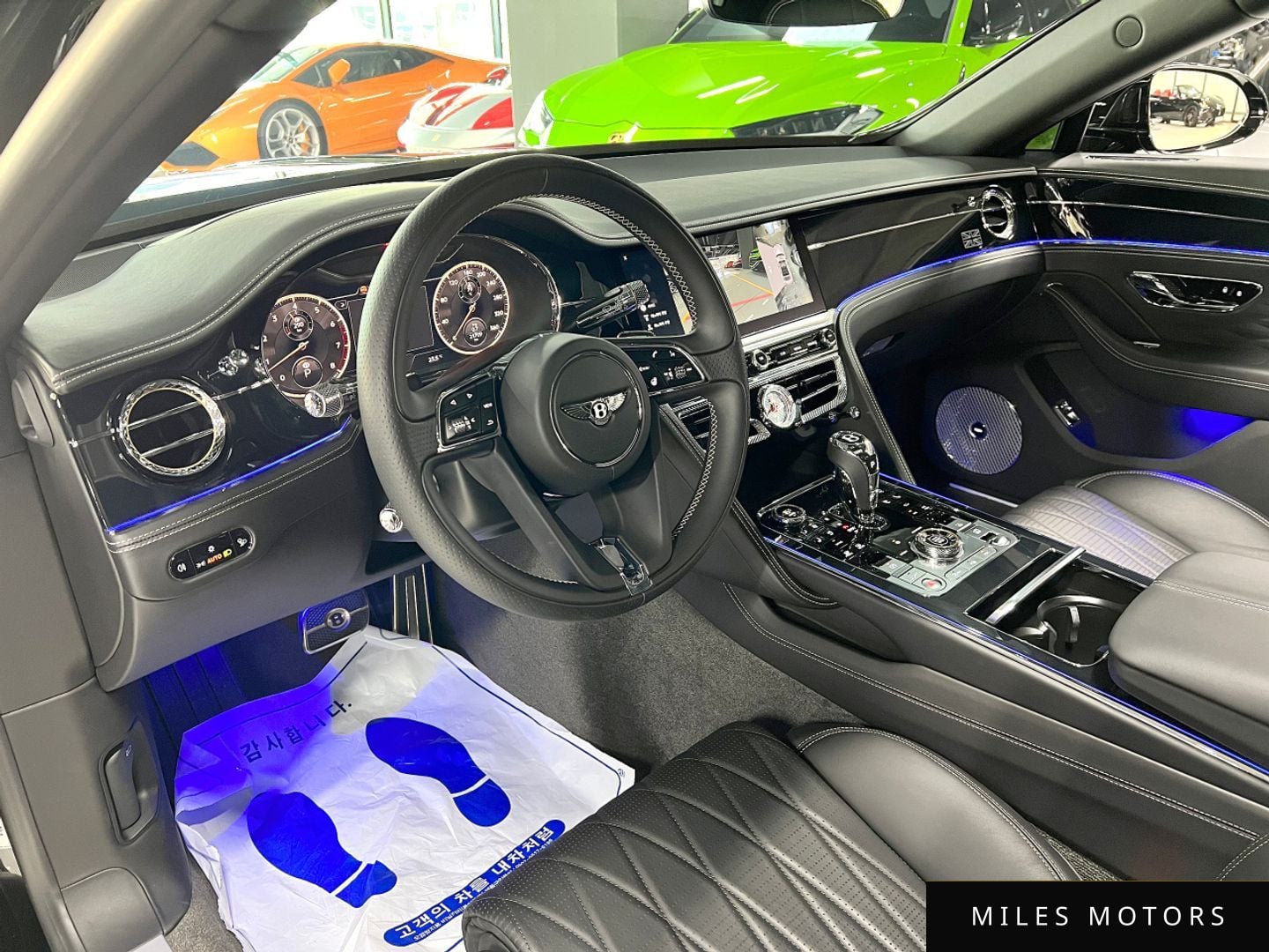 Bentley Flying Spur 2020 — миниатюра 9