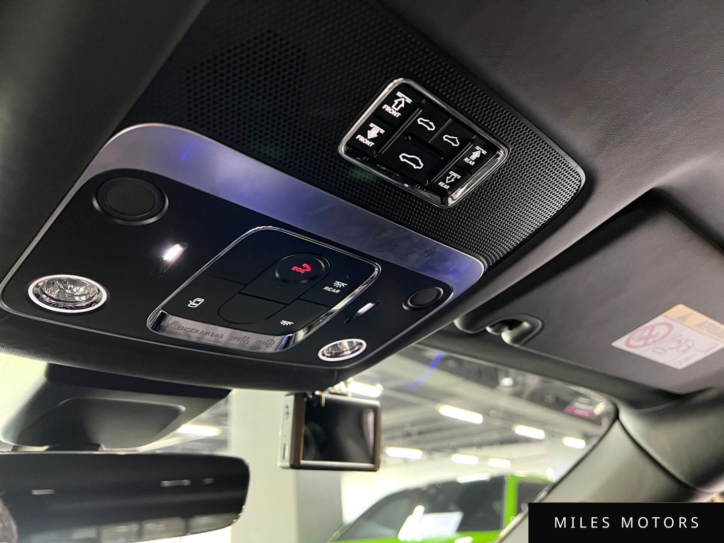 Bentley Flying Spur 2020 — миниатюра 11