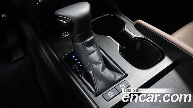 Лексус ES300h 2025 — миниатюра 6
