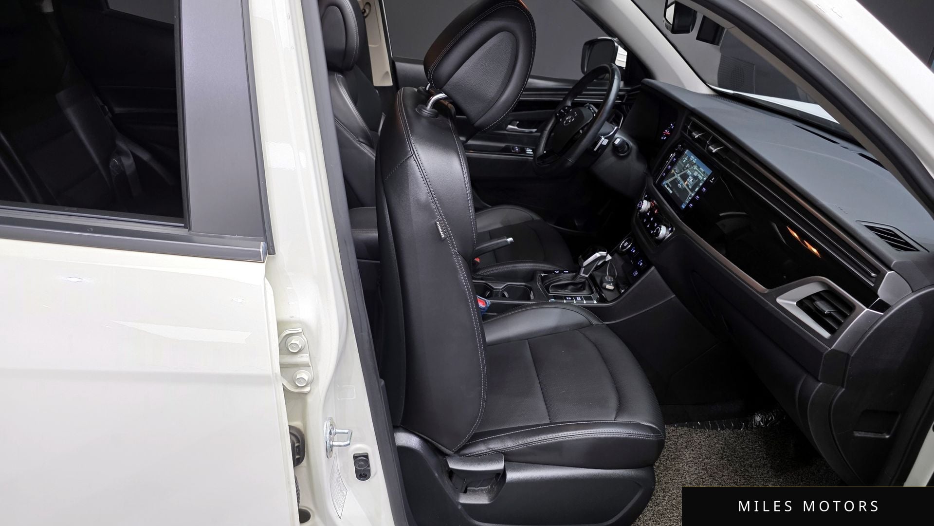 KG Mobility Beautiful Korando 2020 — миниатюра 12