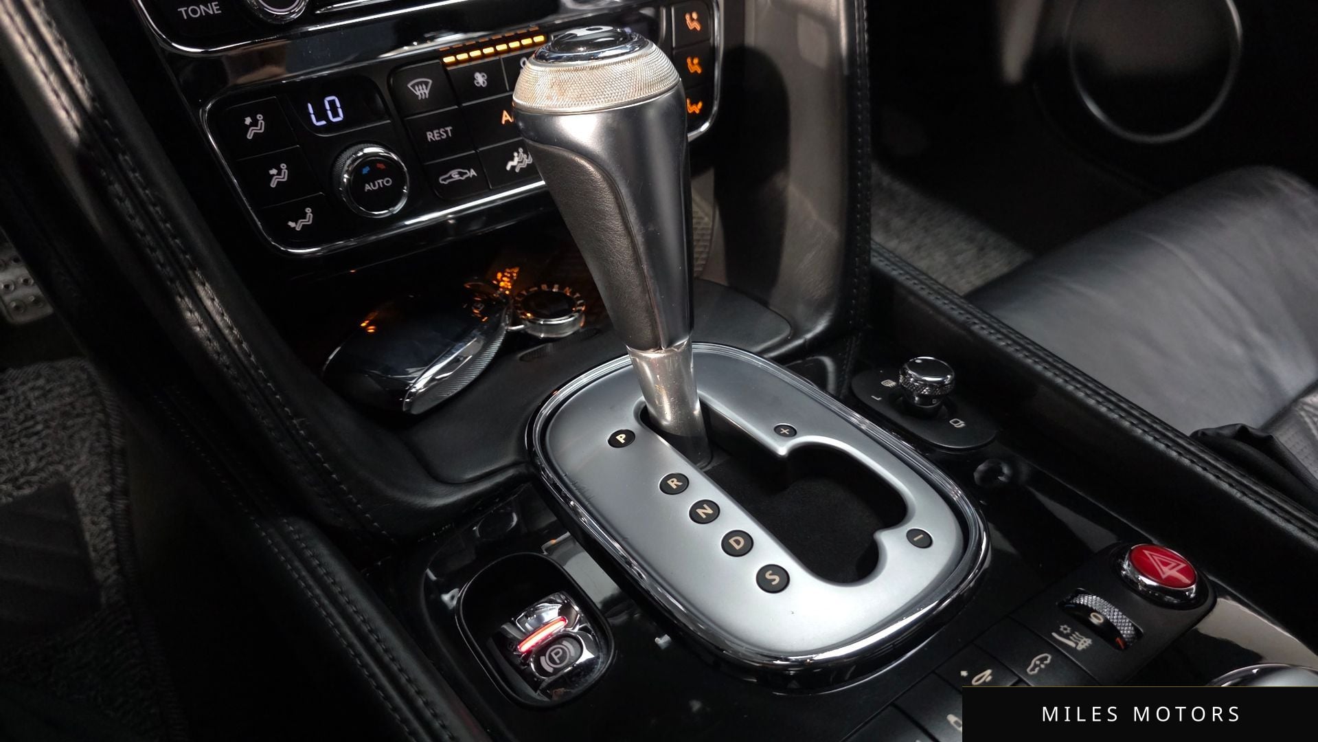 Bentley 컨티넨탈 GT 2012 — миниатюра 9