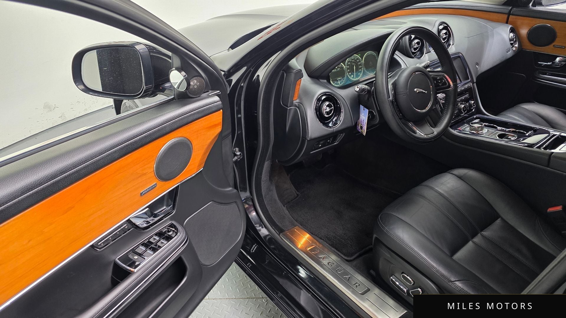 Jaguar All New XJ 2013 — миниатюра 12