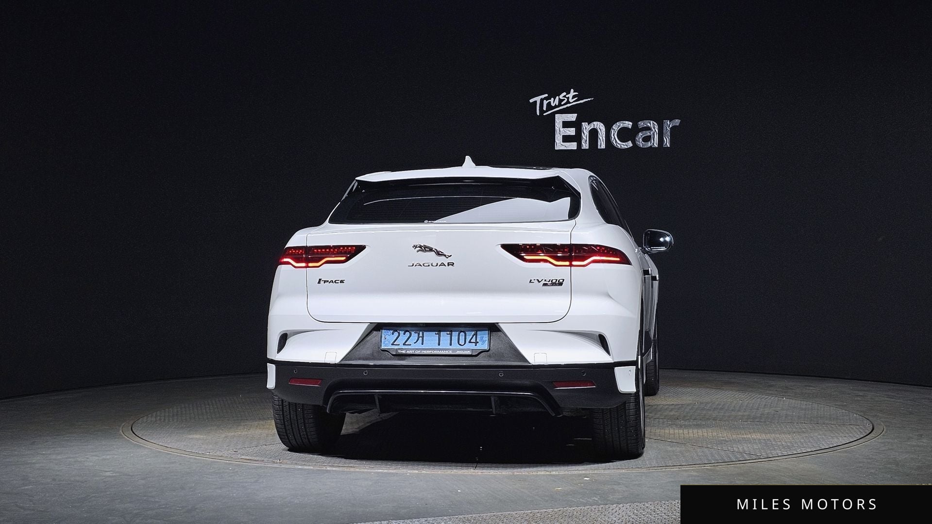 Jaguar I-PACE 2019 — миниатюра 4