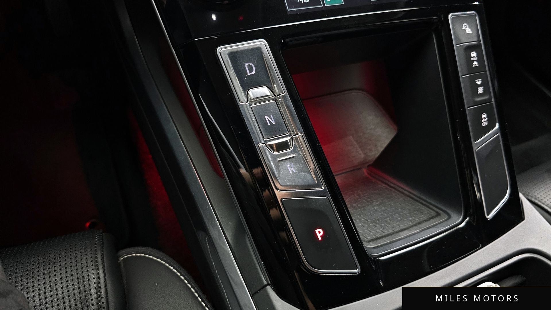 Jaguar I-PACE 2019 — миниатюра 9