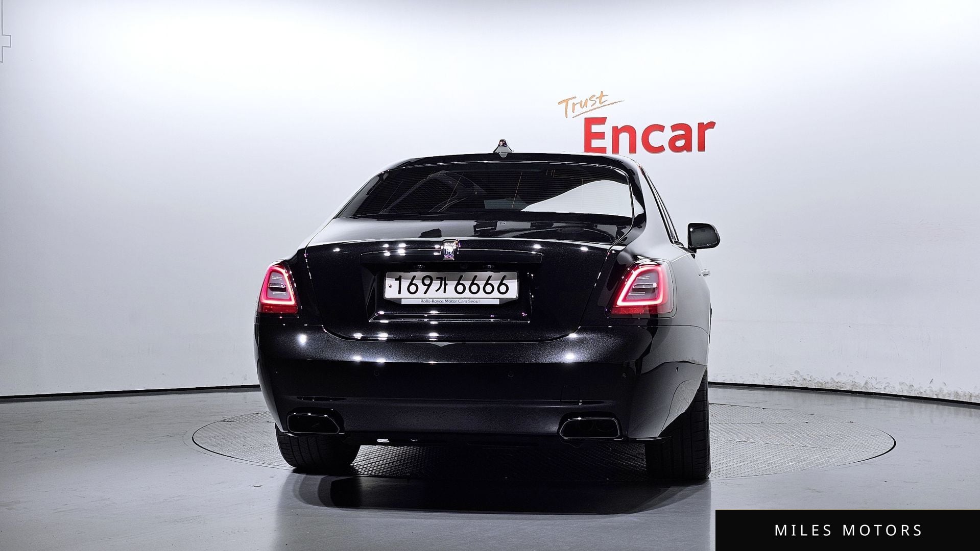 Rolls-Royce 고스트 2023 — миниатюра 4