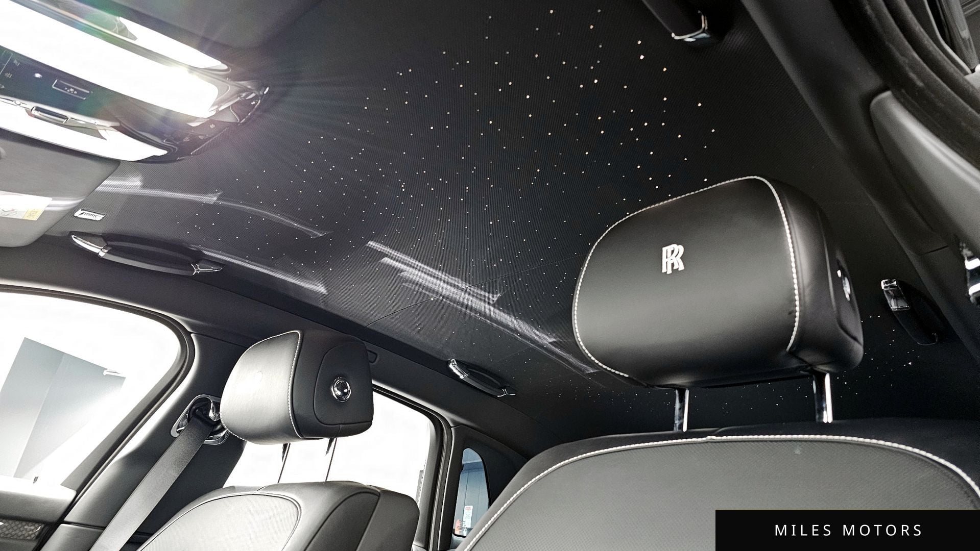 Rolls-Royce 고스트 2023 — миниатюра 19