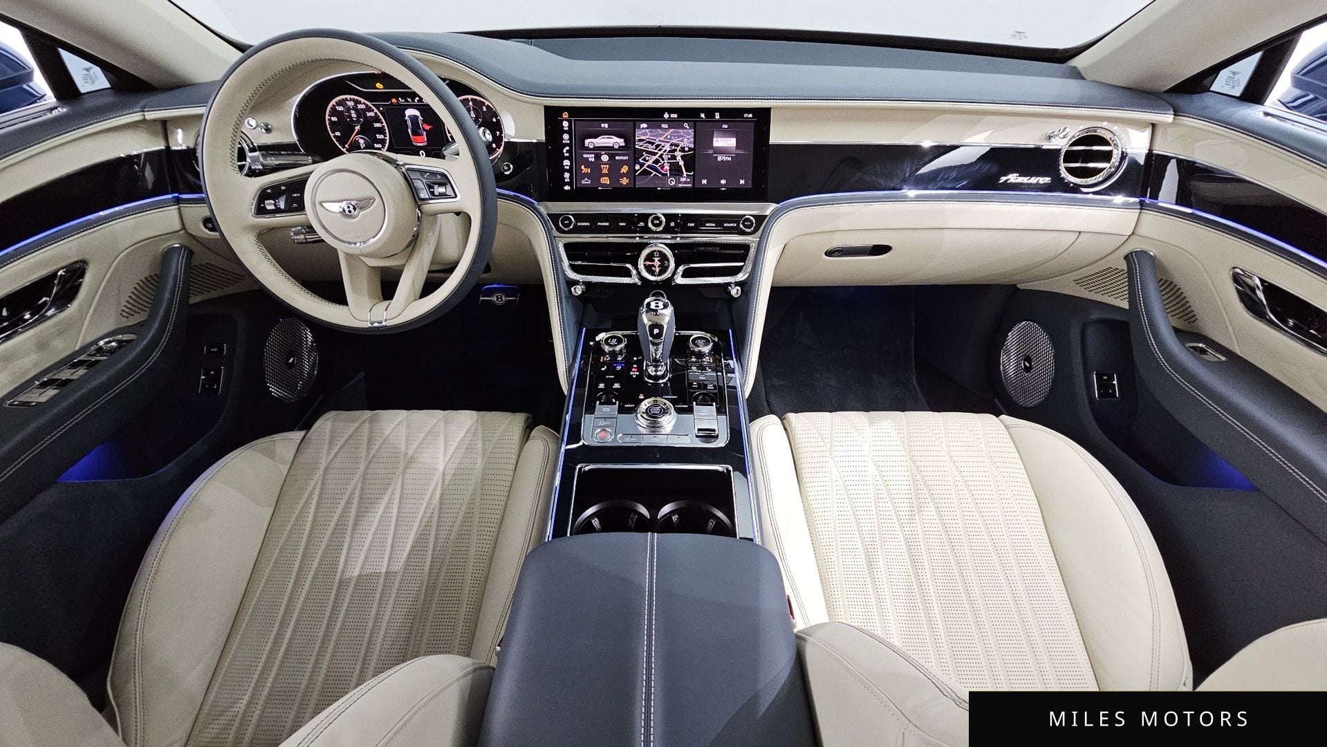 Bentley Flying Spur 2024 — миниатюра 7