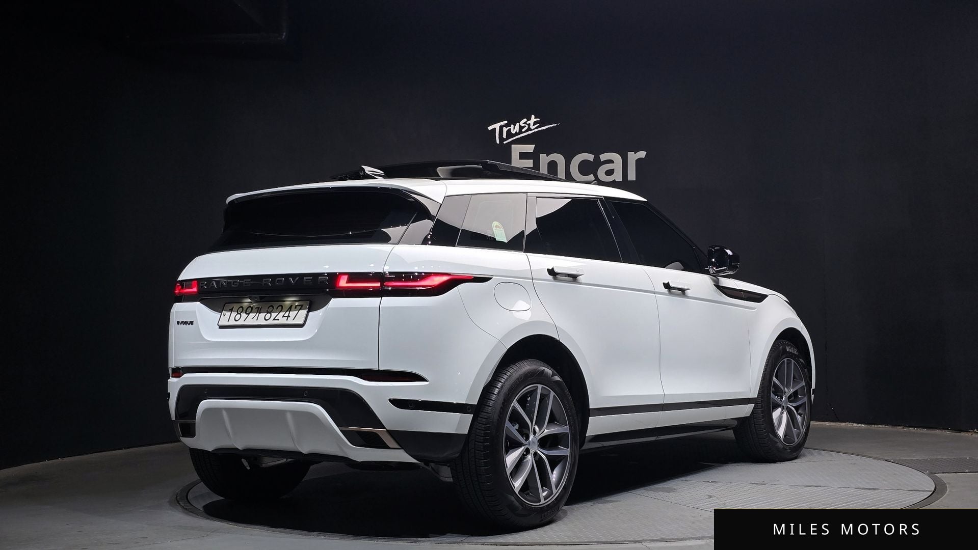 Land Rover Range Rover Evoque 2024 — миниатюра 2