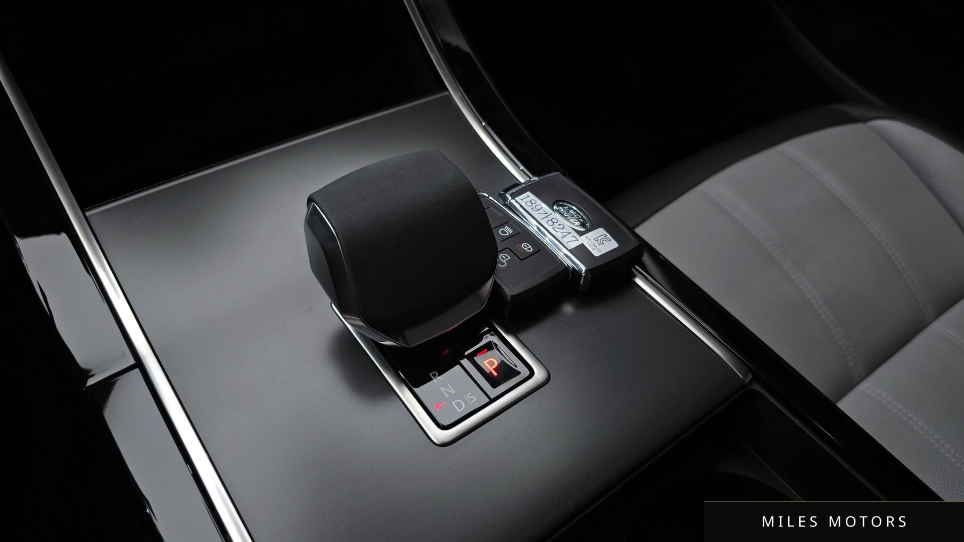 Land Rover Range Rover Evoque 2024 — миниатюра 9