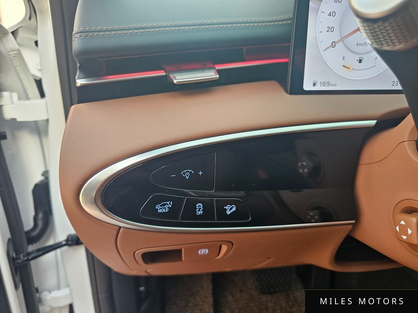 Genesis GV70 2025 — миниатюра 12