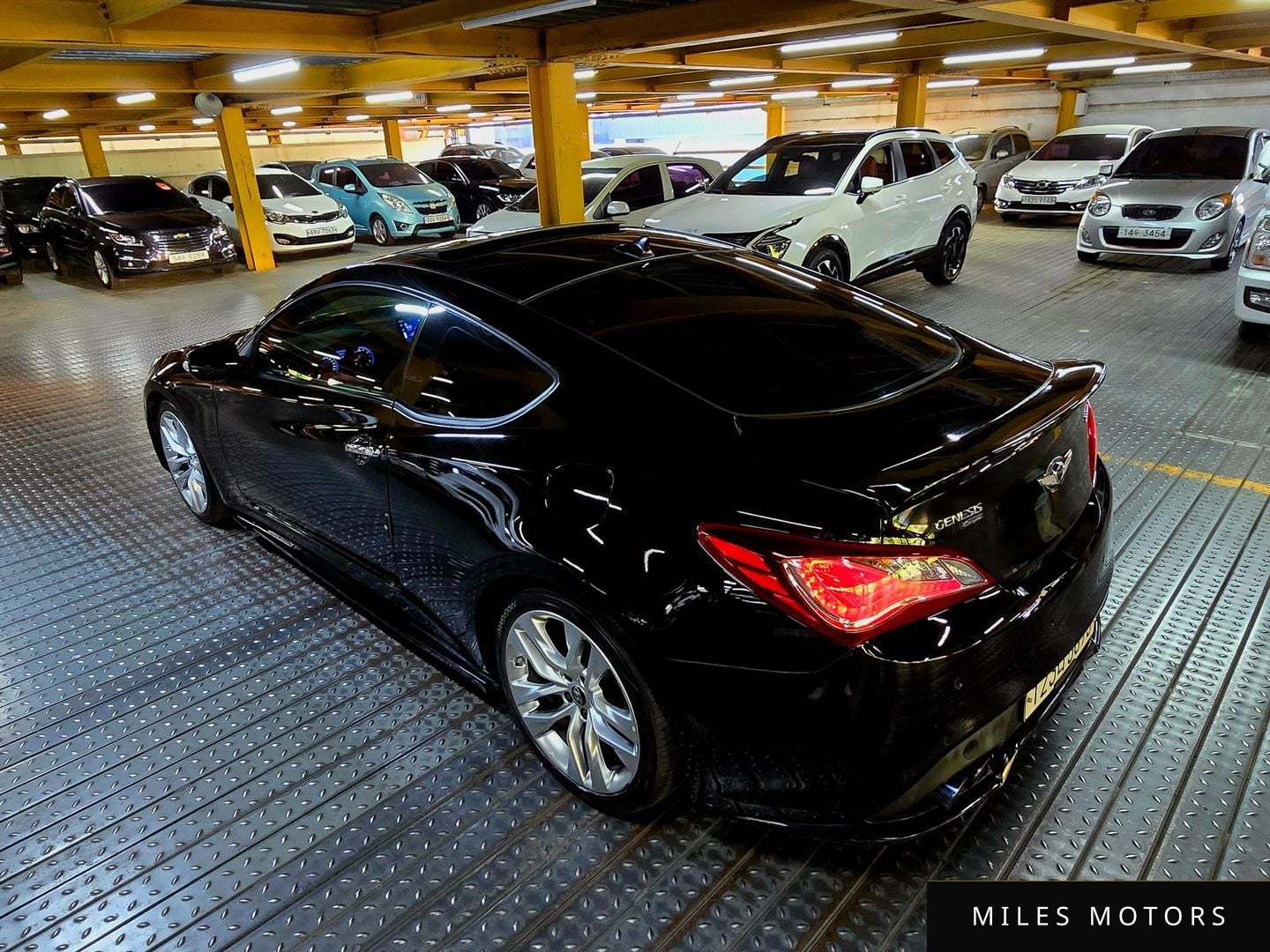 Hyundai Genesis 2012 — миниатюра 2