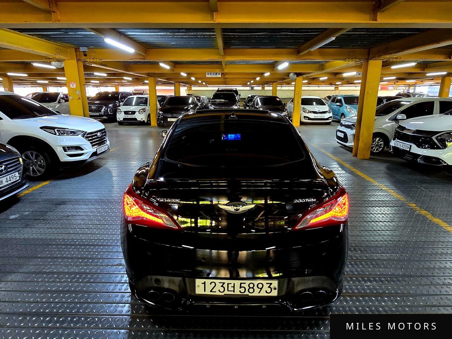 Hyundai Genesis 2012 — миниатюра 6