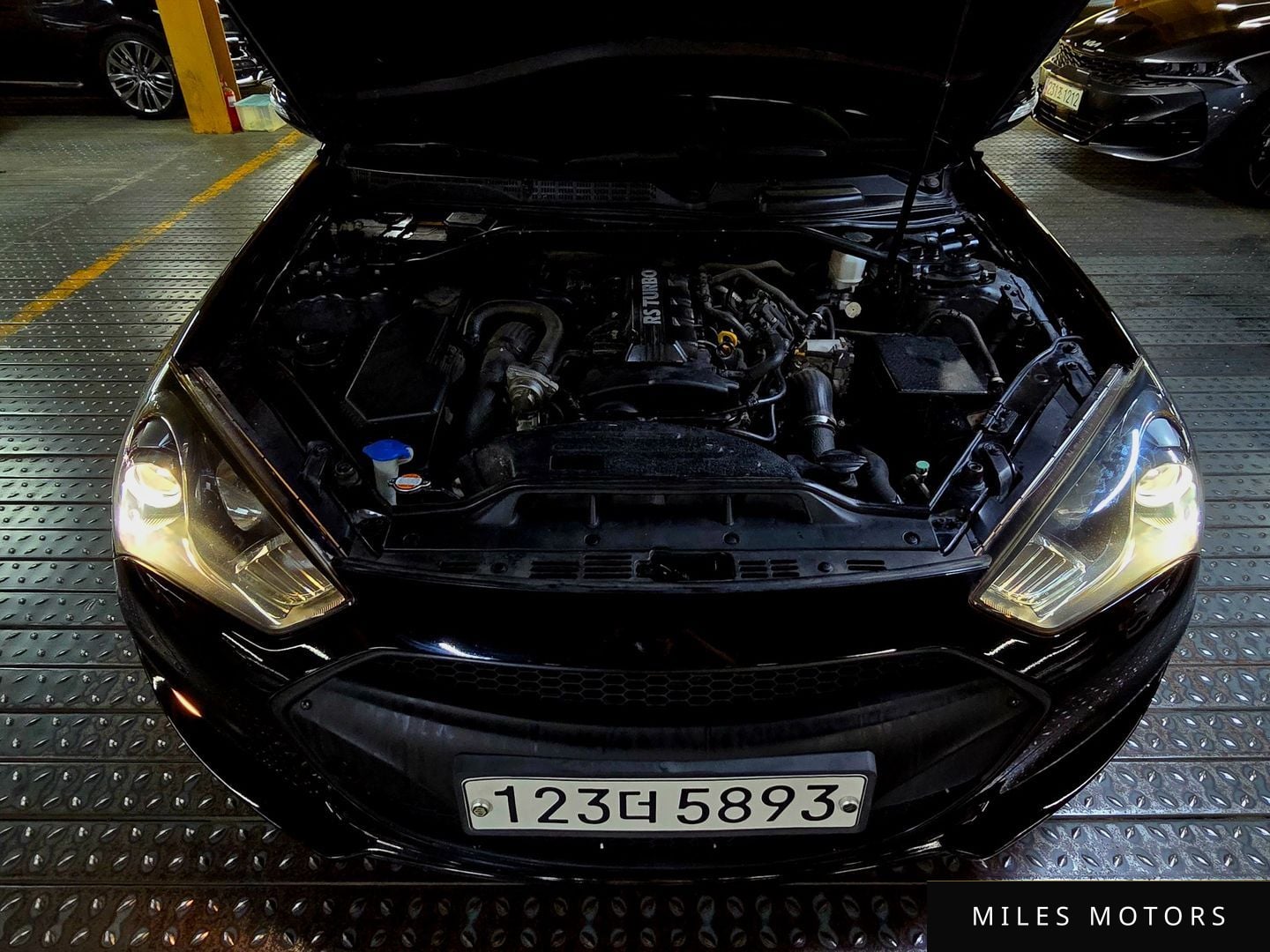 Hyundai Genesis 2012 — миниатюра 7