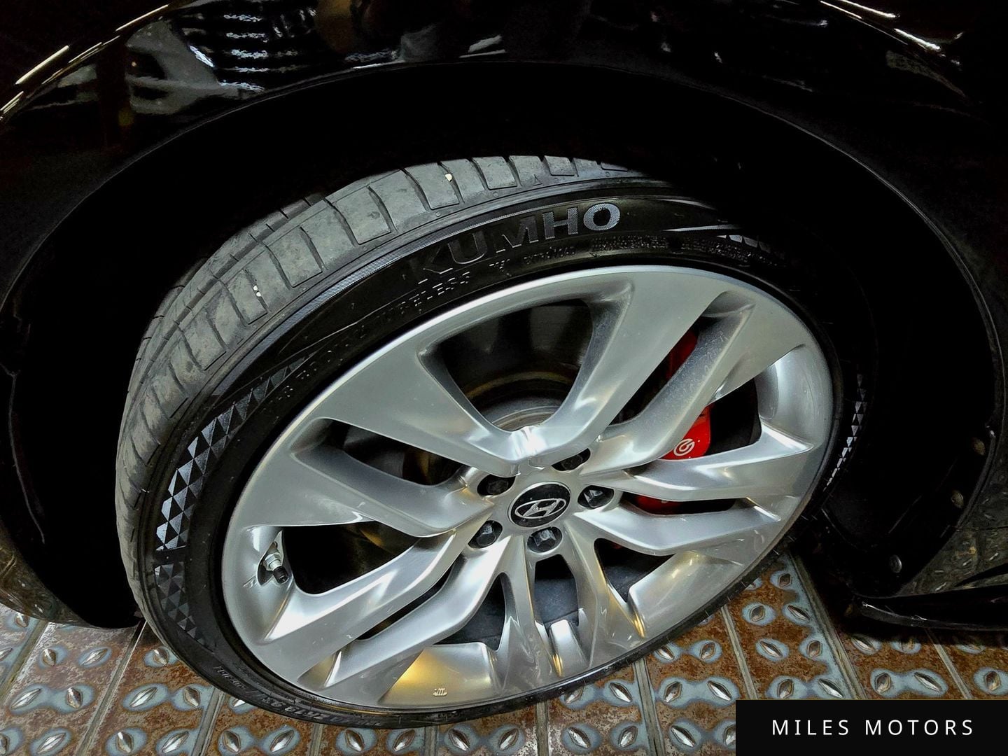 Hyundai Genesis 2012 — миниатюра 9
