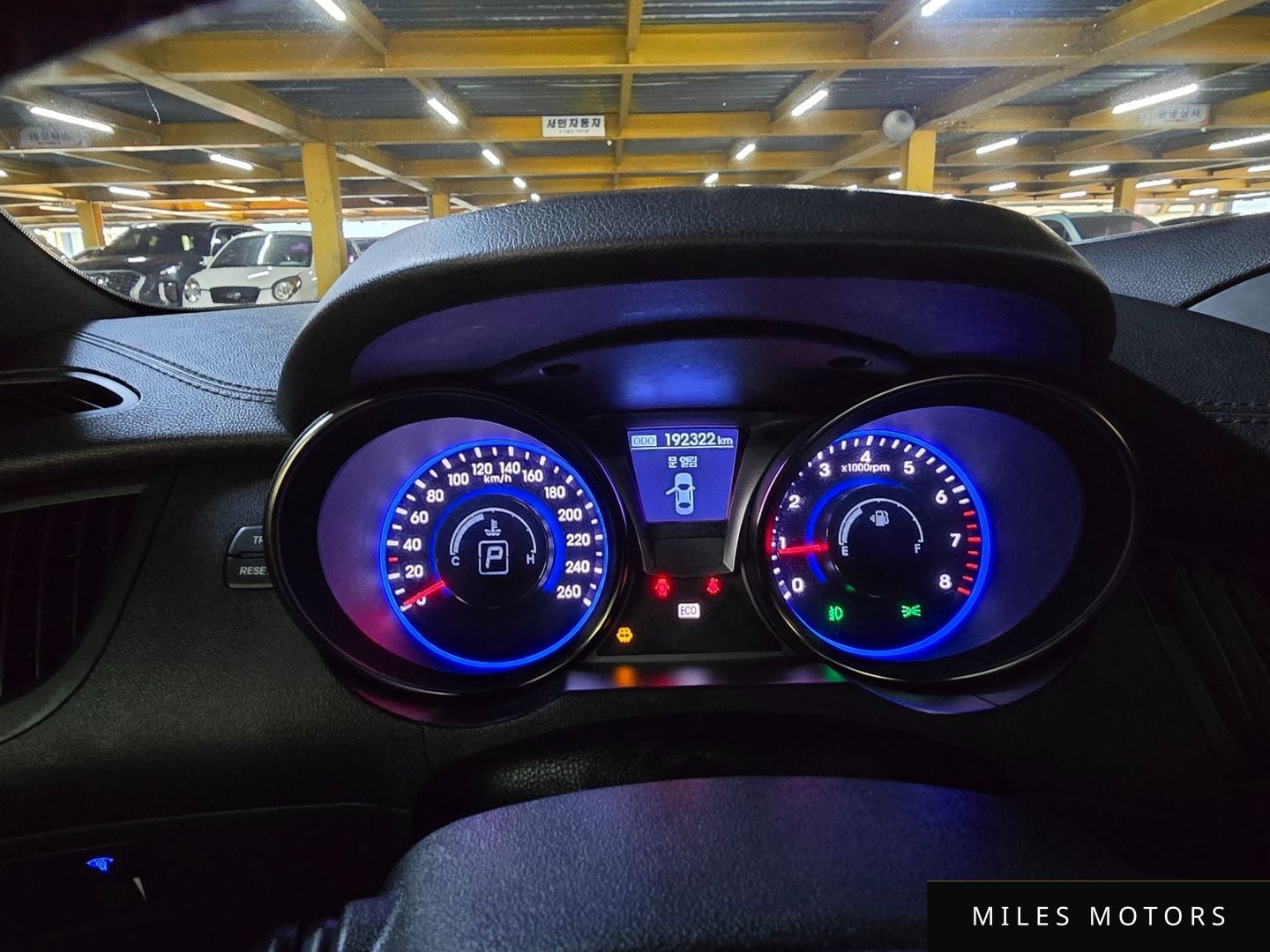 Hyundai Genesis 2012 — миниатюра 10