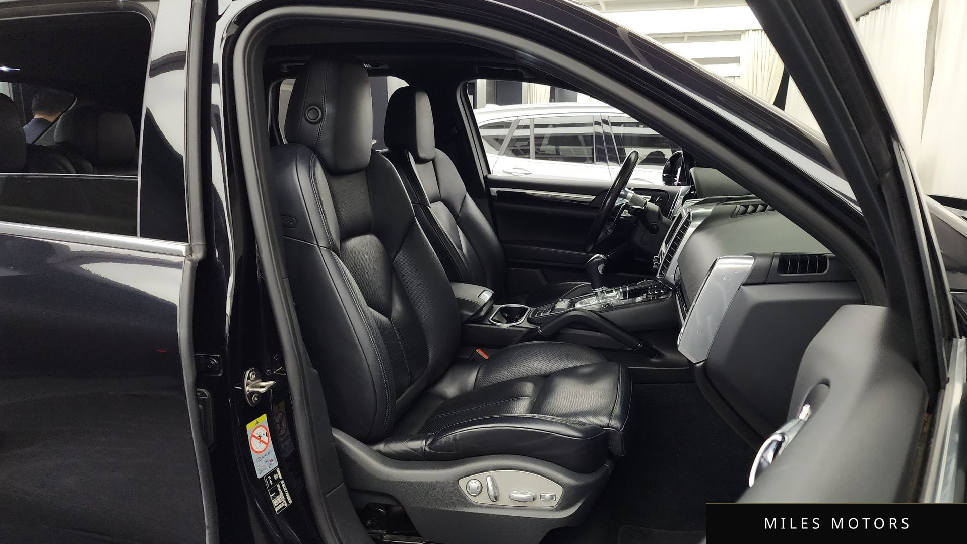 Porsche Cayenne 2016 — миниатюра 11