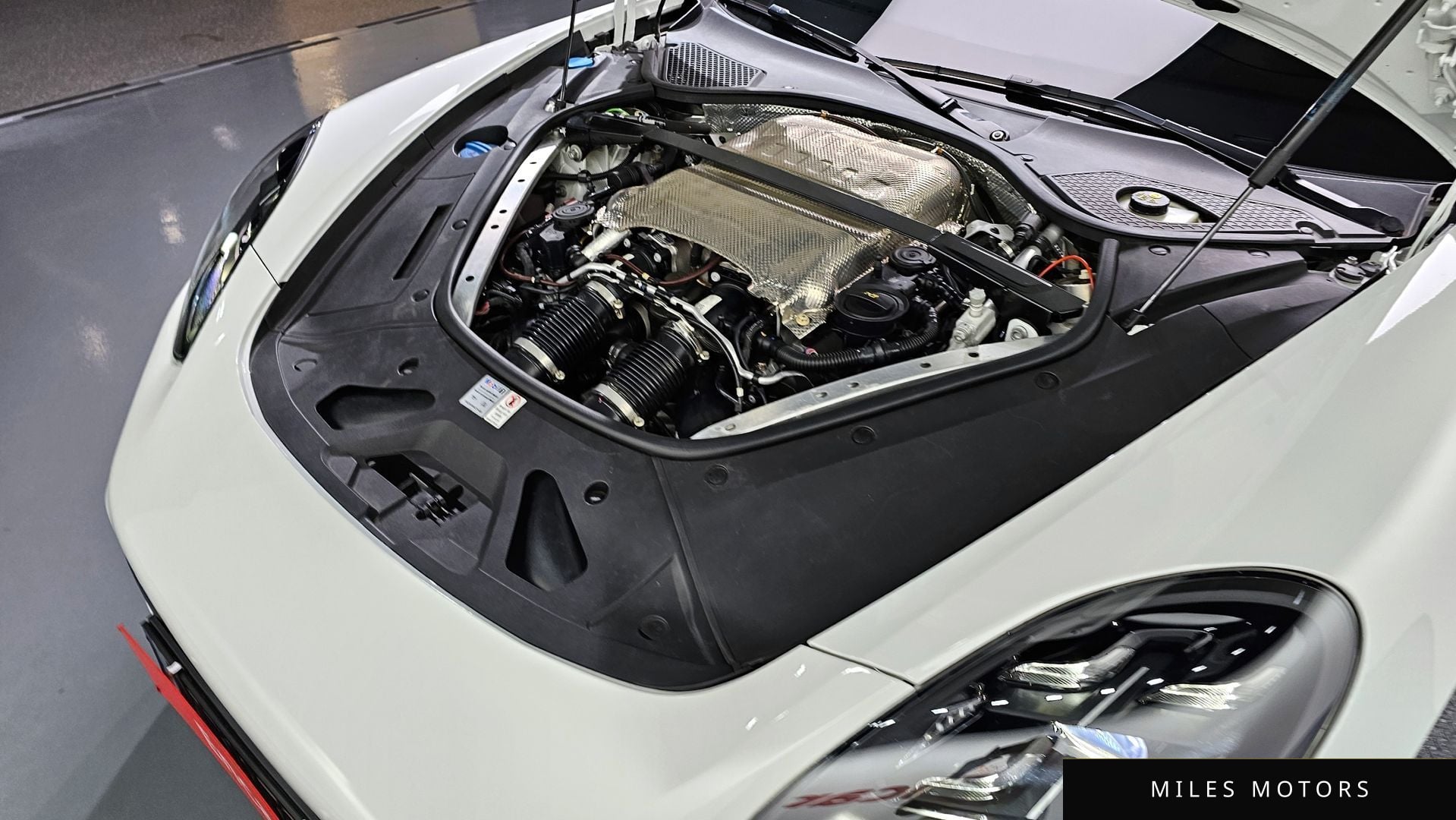 Porsche Panamera 2022 — миниатюра 6
