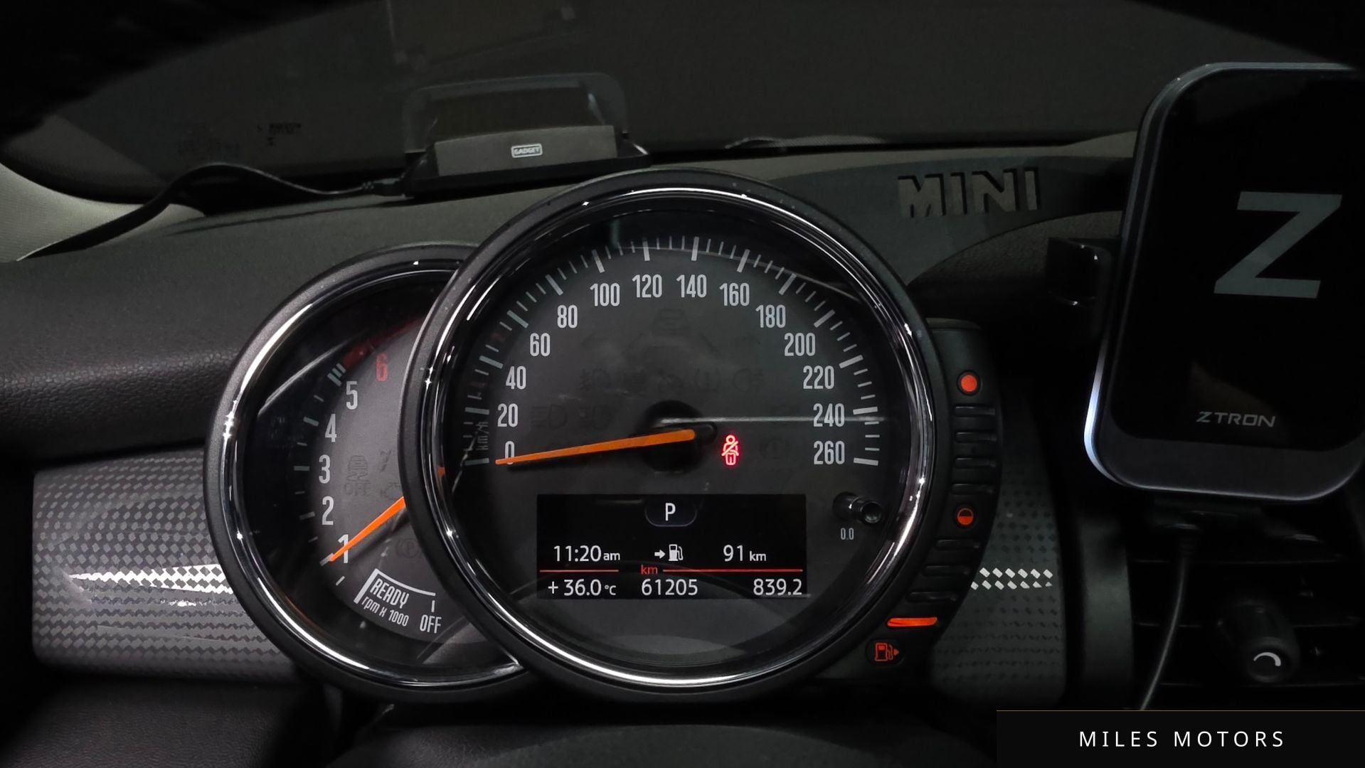MINI 쿠퍼 D 2015 — миниатюра 8