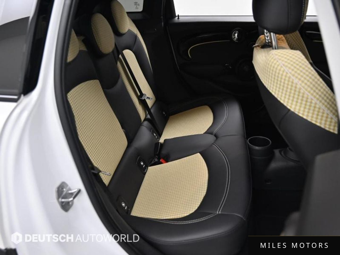 MINI Cooper S 2023 — миниатюра 12