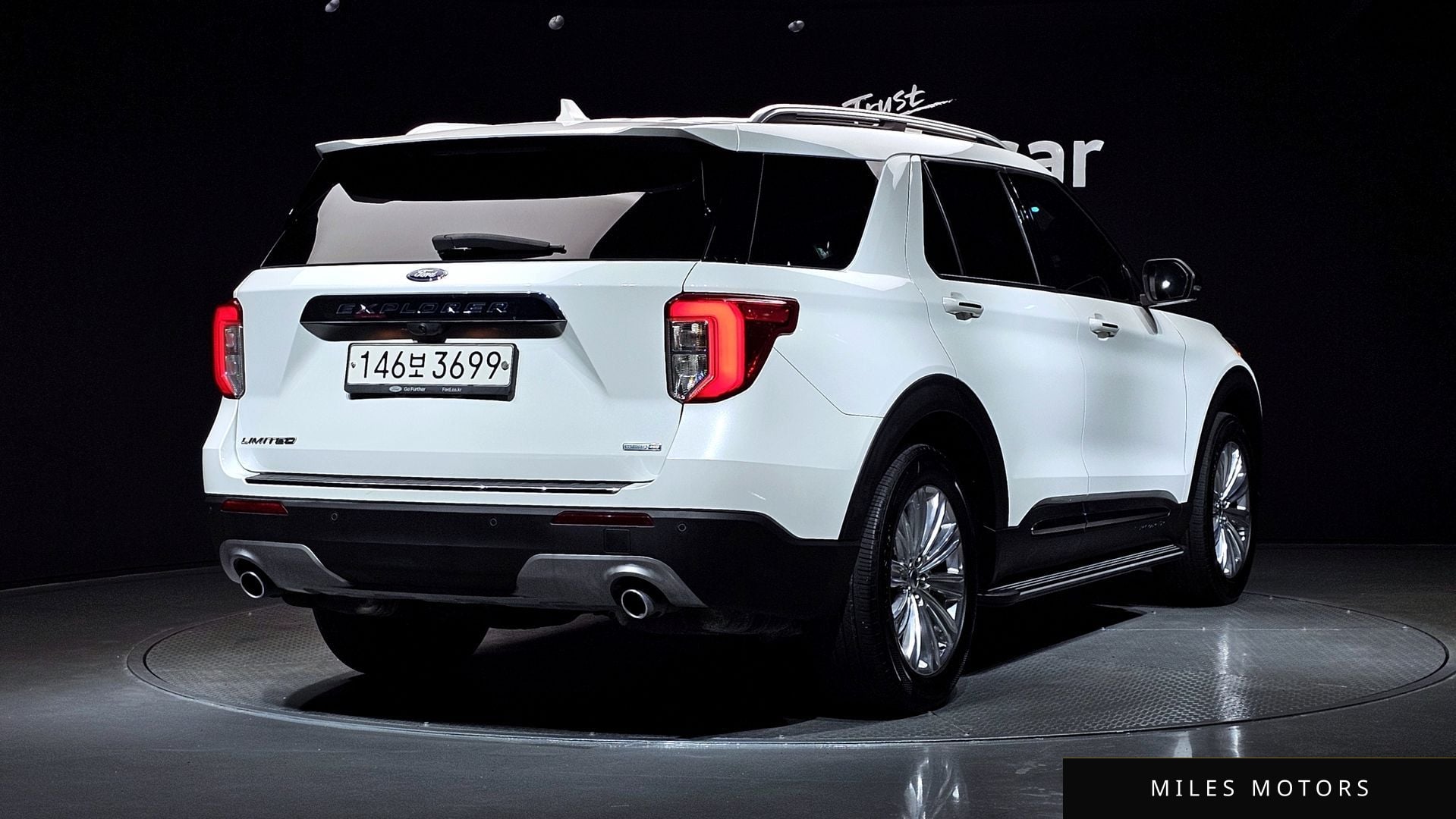 Ford Explorer 2020 — миниатюра 2