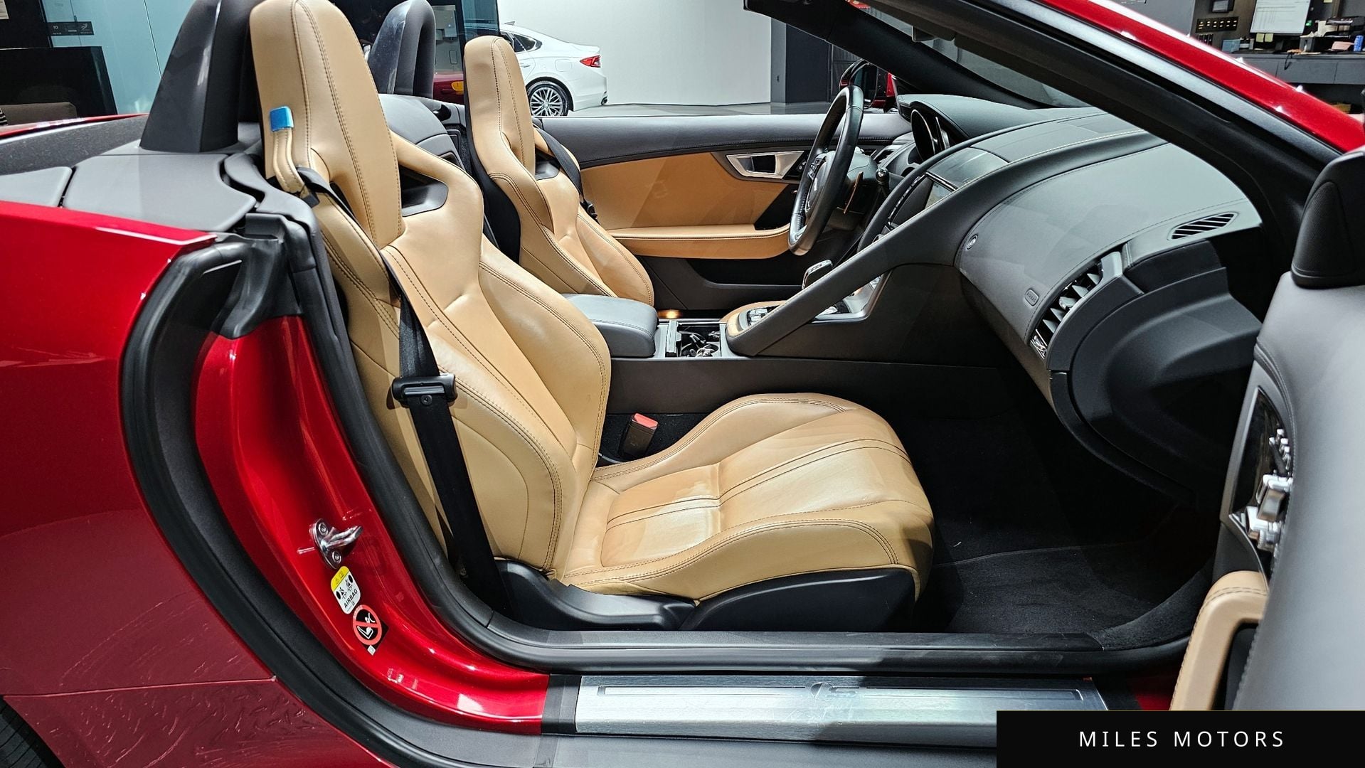 Jaguar F-TYPE 2017 — миниатюра 10