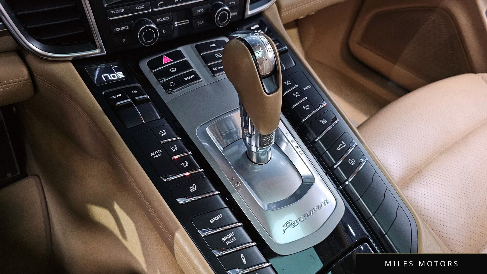 Porsche Panamera 2011 — миниатюра 9