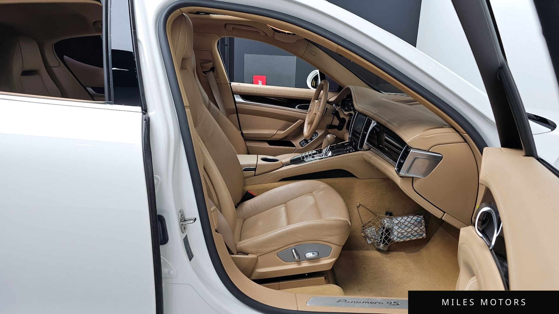 Porsche Panamera 2011 — миниатюра 11