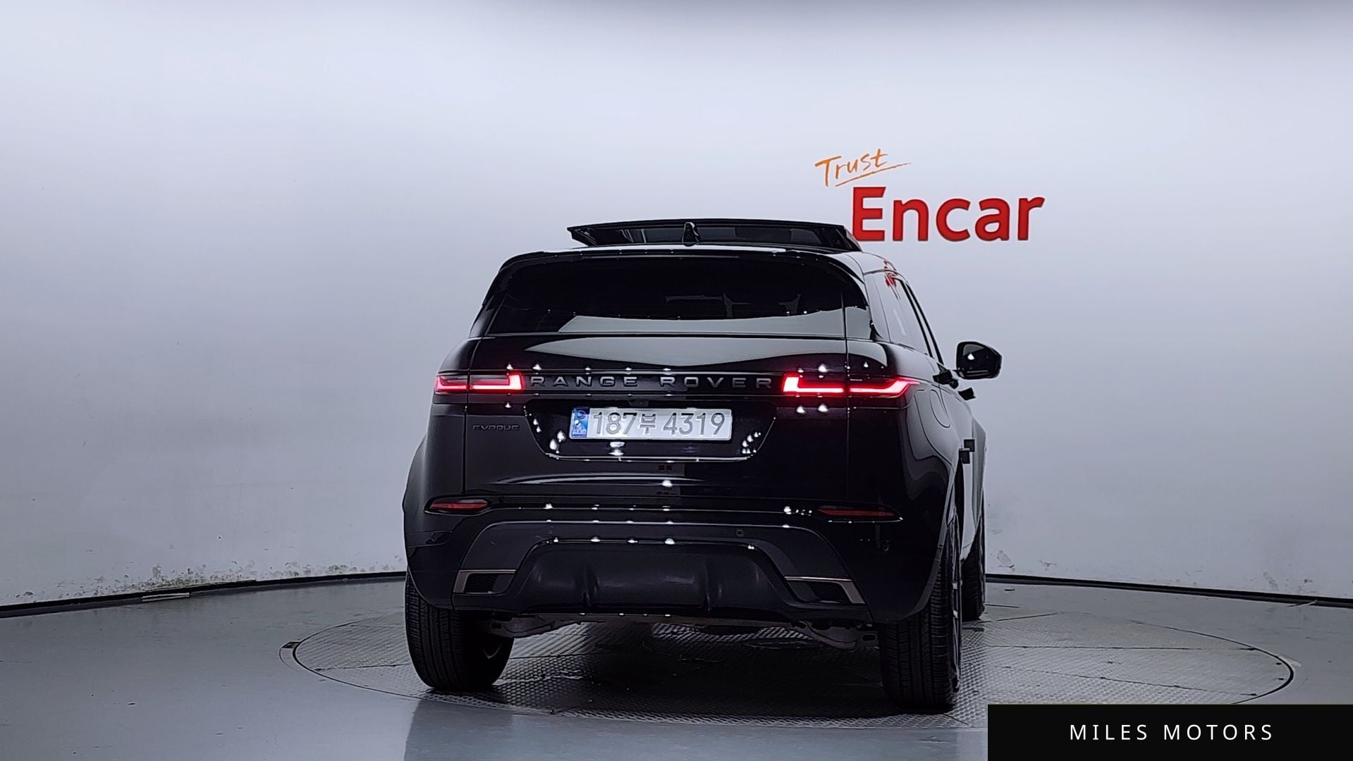 Land Rover 레인지로버 이보크 2024 — миниатюра 4