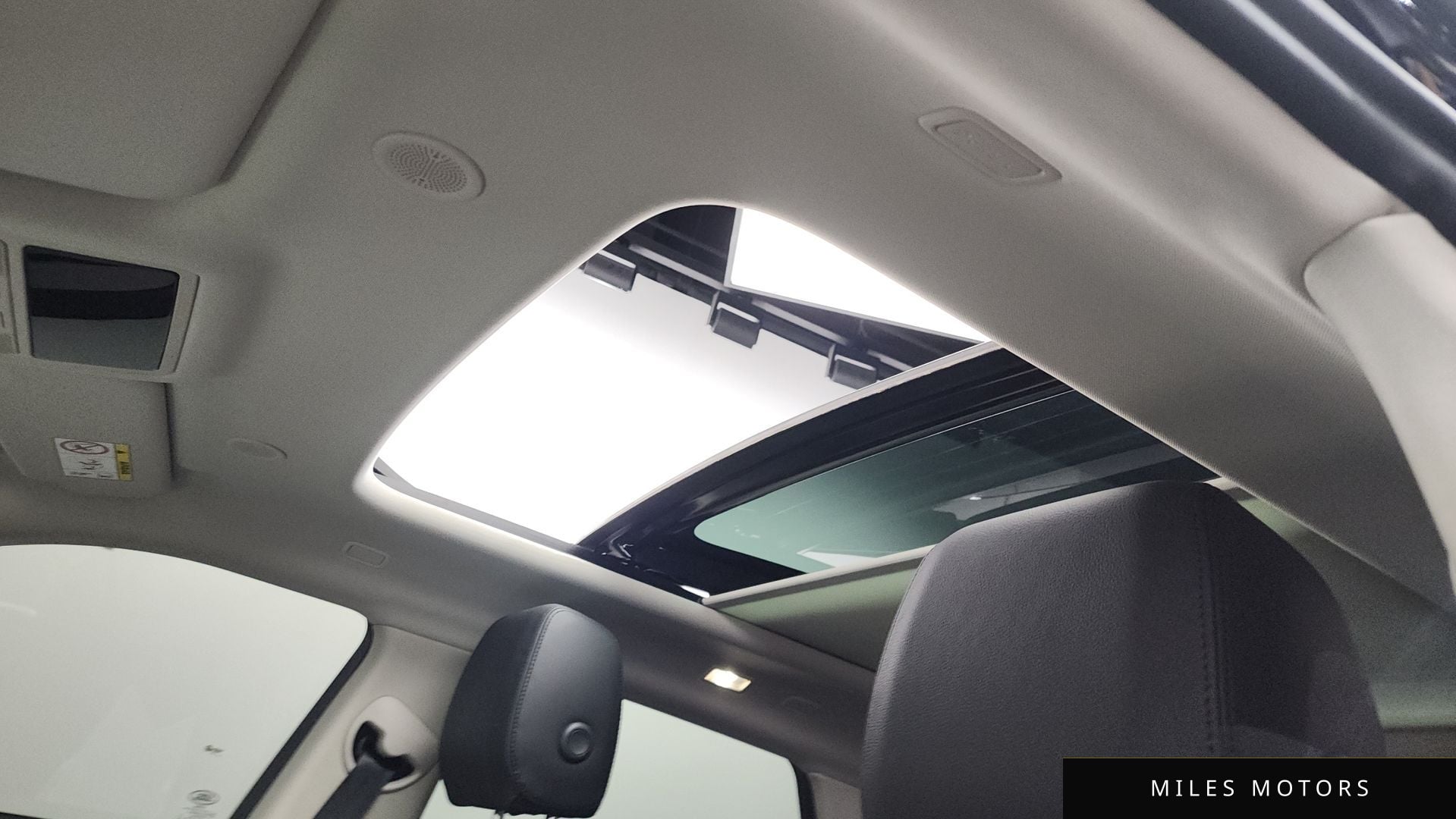 Land Rover 레인지로버 이보크 2024 — миниатюра 18