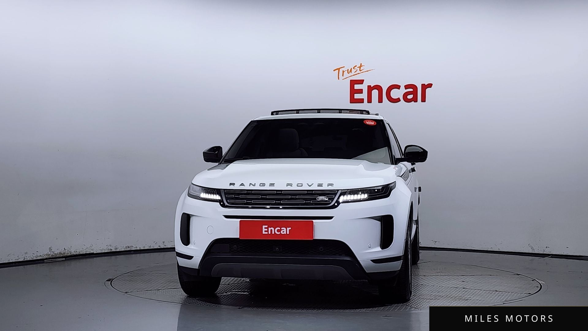 Land Rover 레인지로버 이보크 2024 — миниатюра 3