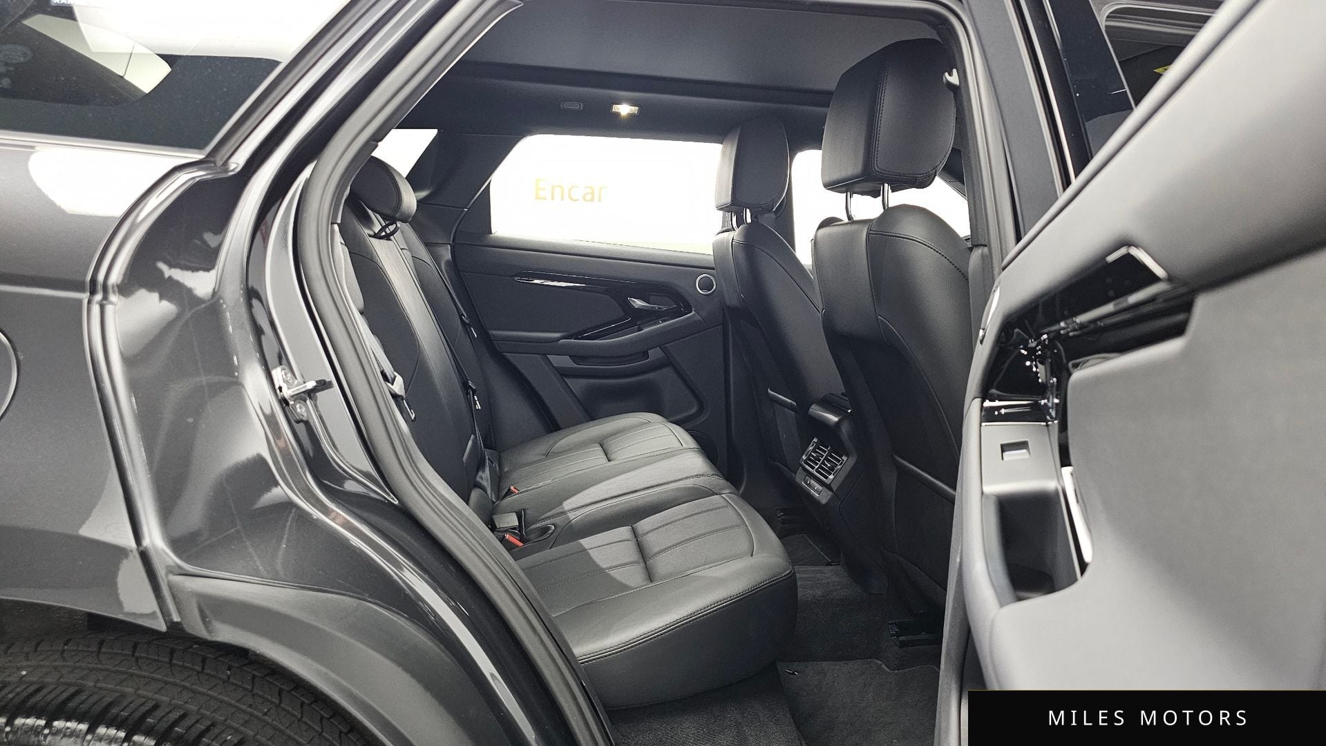 Land Rover 레인지로버 이보크 2024 — миниатюра 12