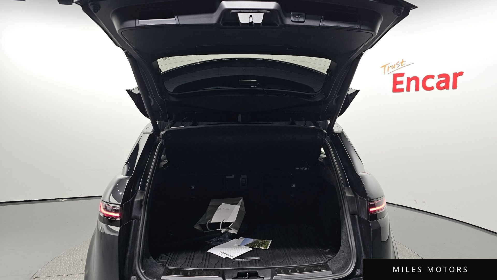 Land Rover 레인지로버 이보크 2024 — миниатюра 20