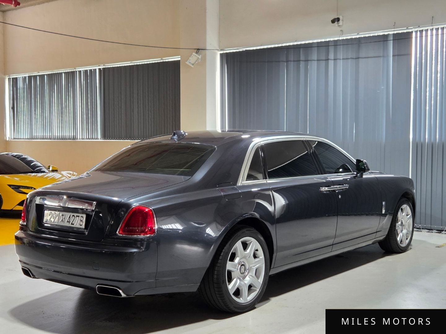 Rolls-Royce 고스트 2018 — миниатюра 2