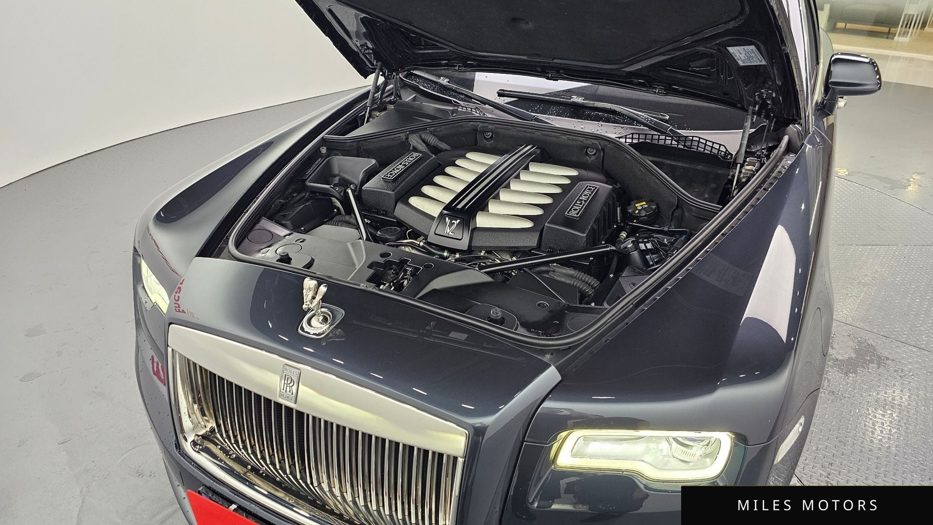 Rolls-Royce 고스트 2018 — миниатюра 6