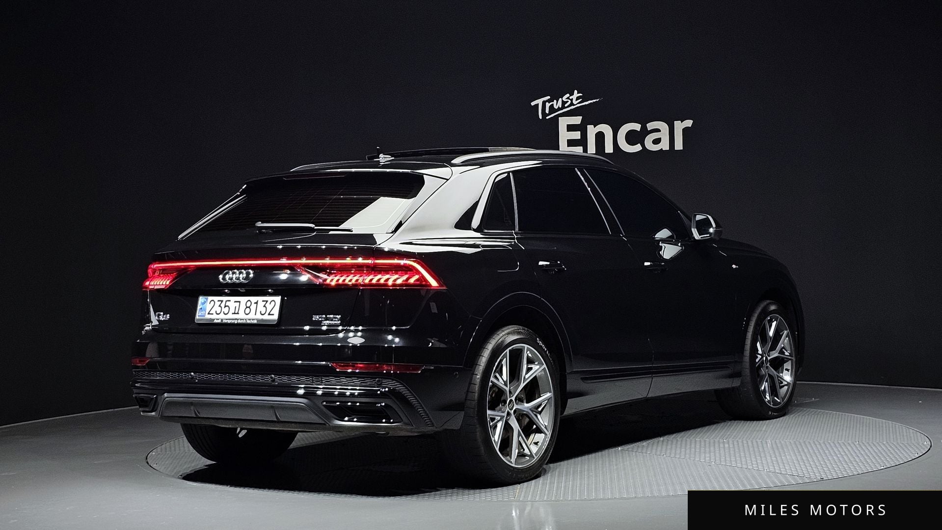 Audi Q8 (4M) 2023 — миниатюра 2
