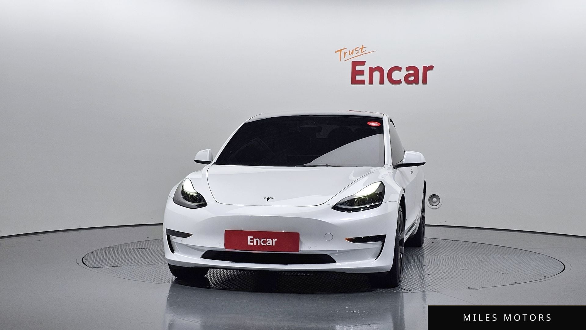 Tesla Model 3 2022 — миниатюра 3