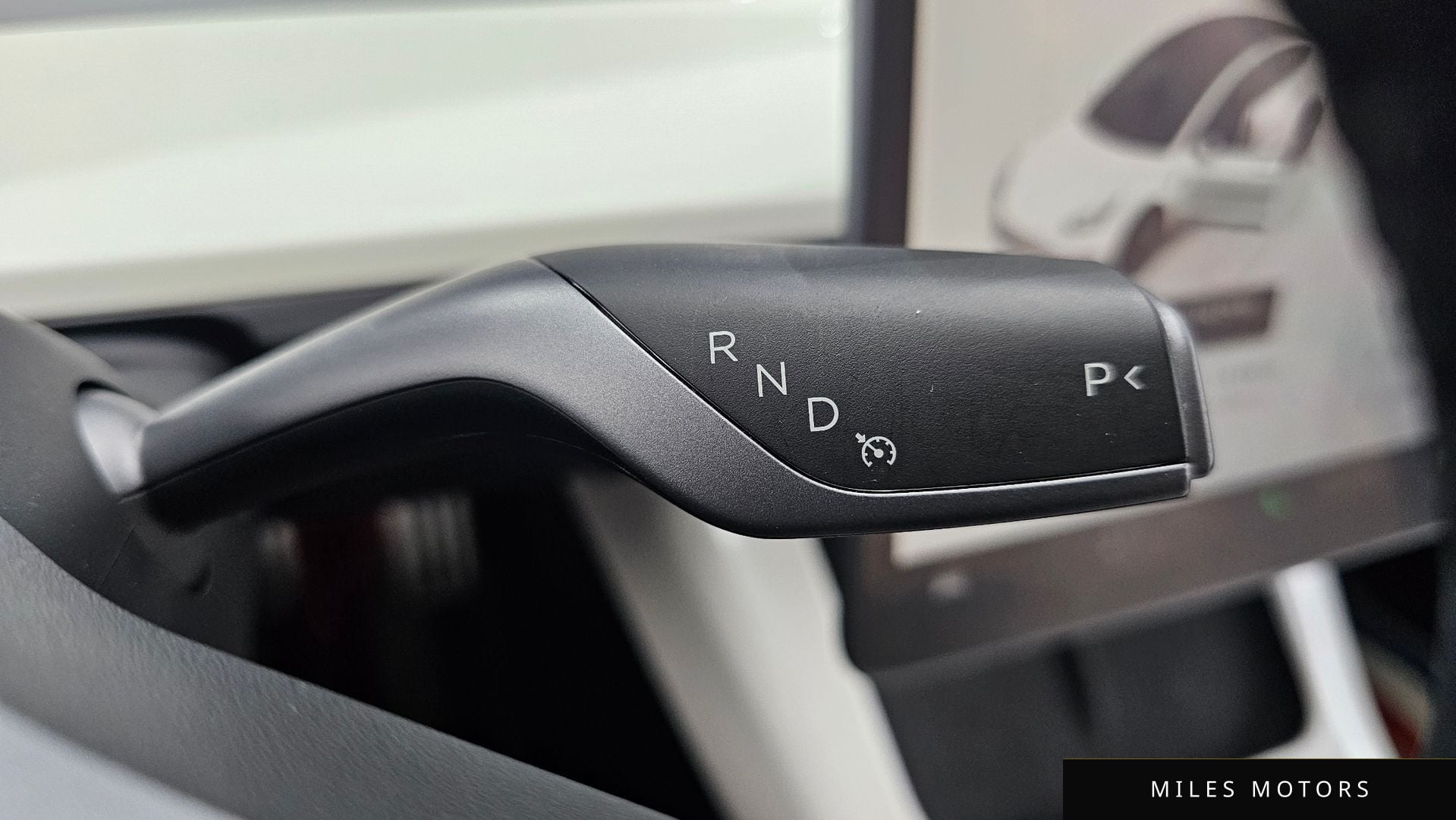 Tesla Model 3 2022 — миниатюра 9