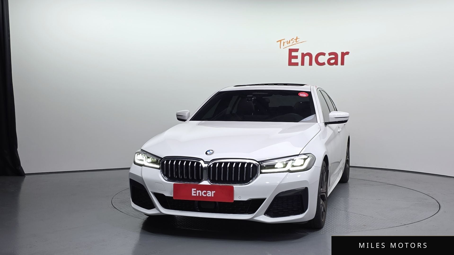 BMW 5 Series (G30) 2021 — миниатюра 3