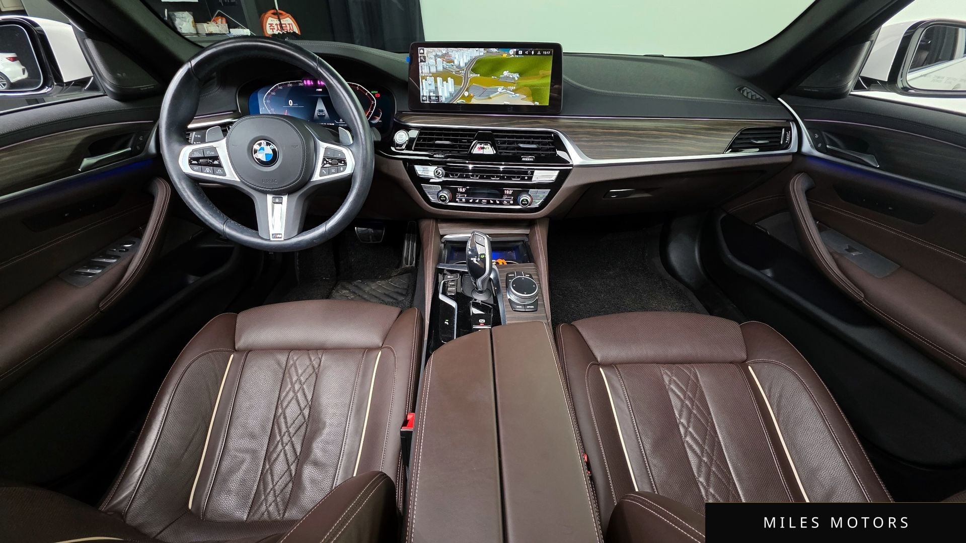 BMW 5 Series (G30) 2021 — миниатюра 7