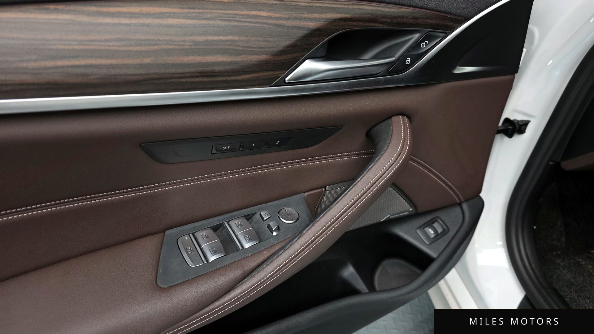 BMW 5 Series (G30) 2021 — миниатюра 11