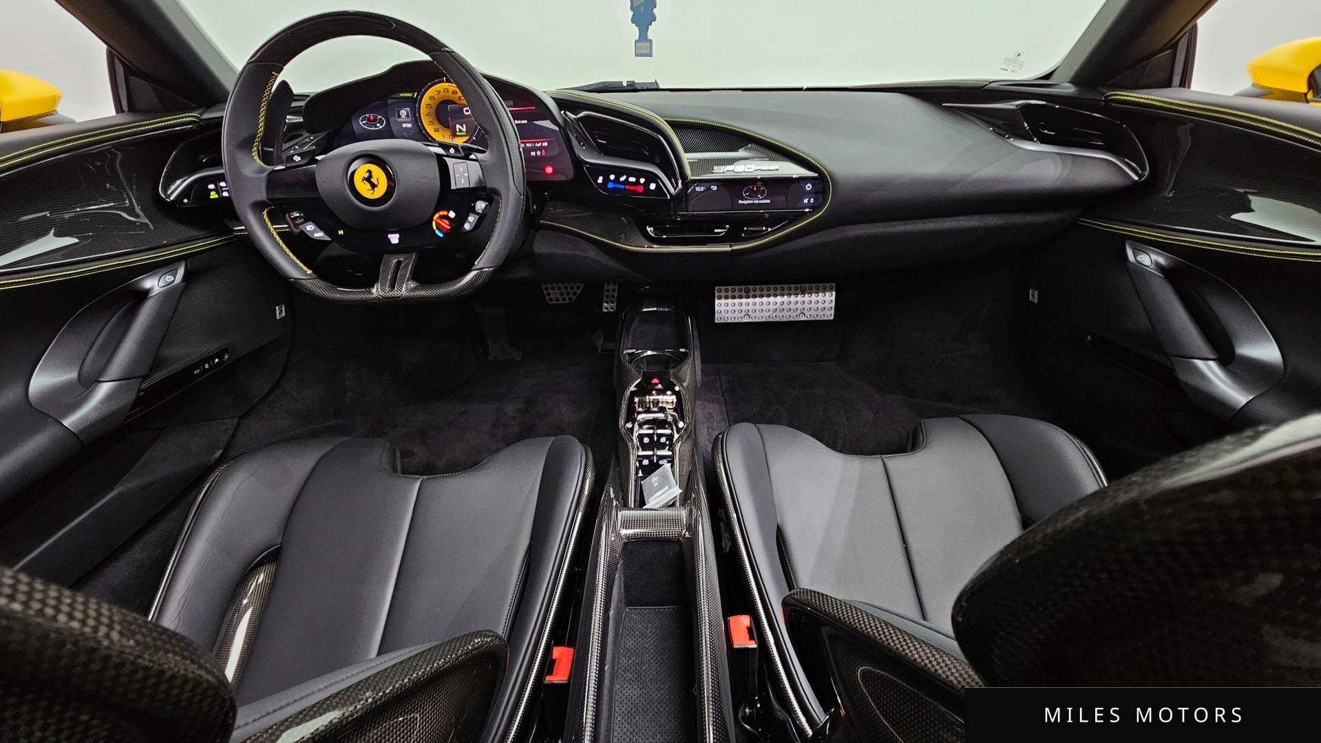 Ferrari SF90 스파이더 2023 — миниатюра 7