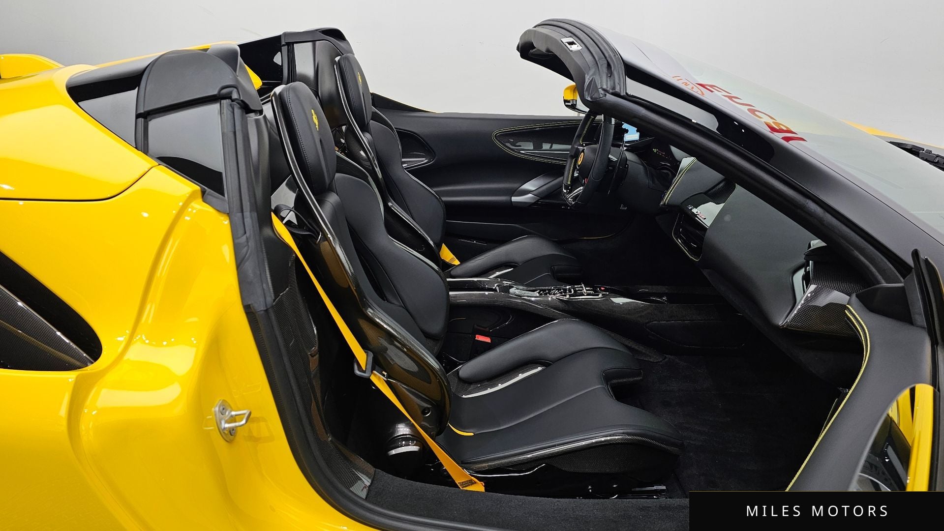 Ferrari SF90 스파이더 2023 — миниатюра 11