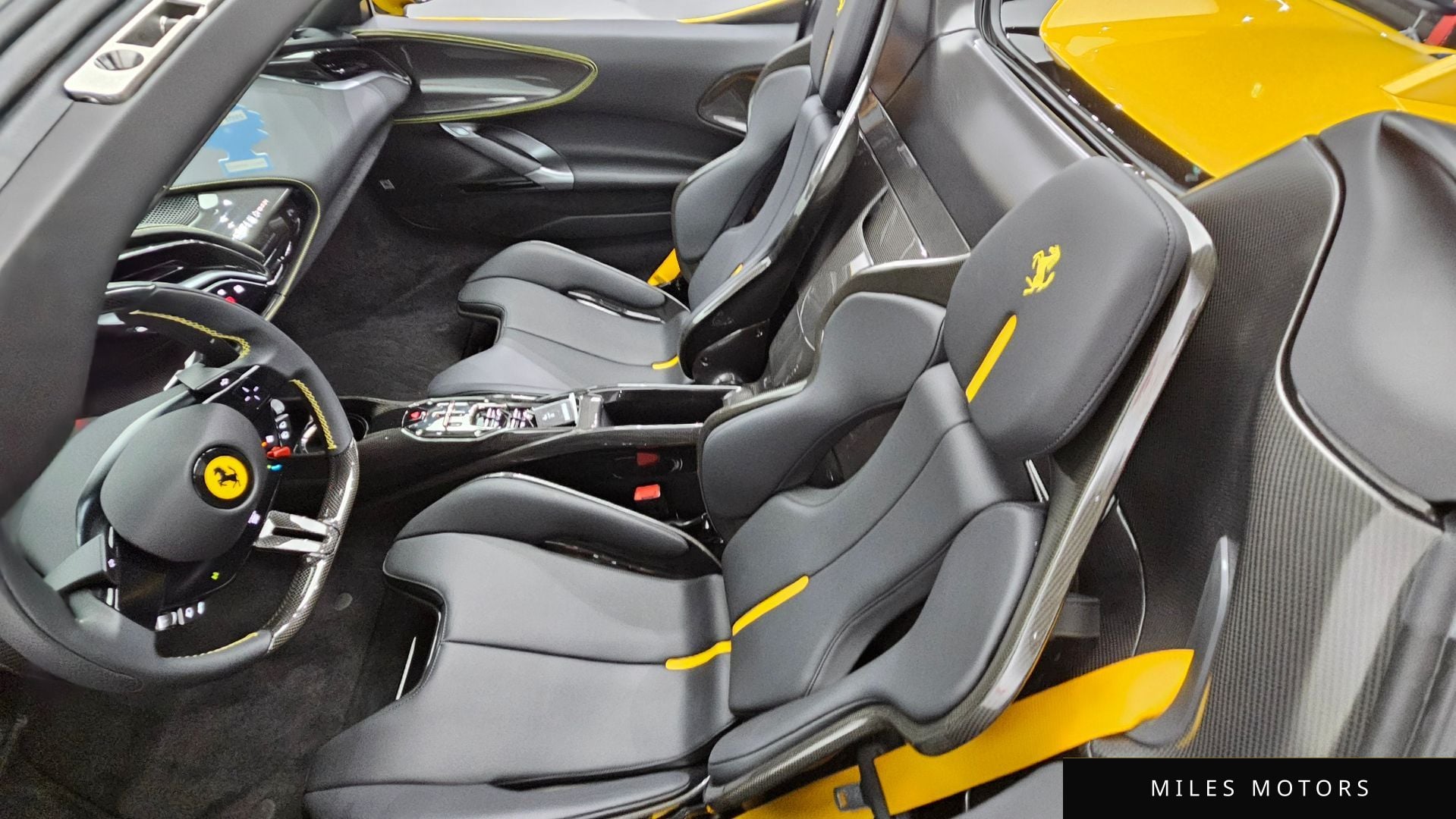 Ferrari SF90 스파이더 2023 — миниатюра 13