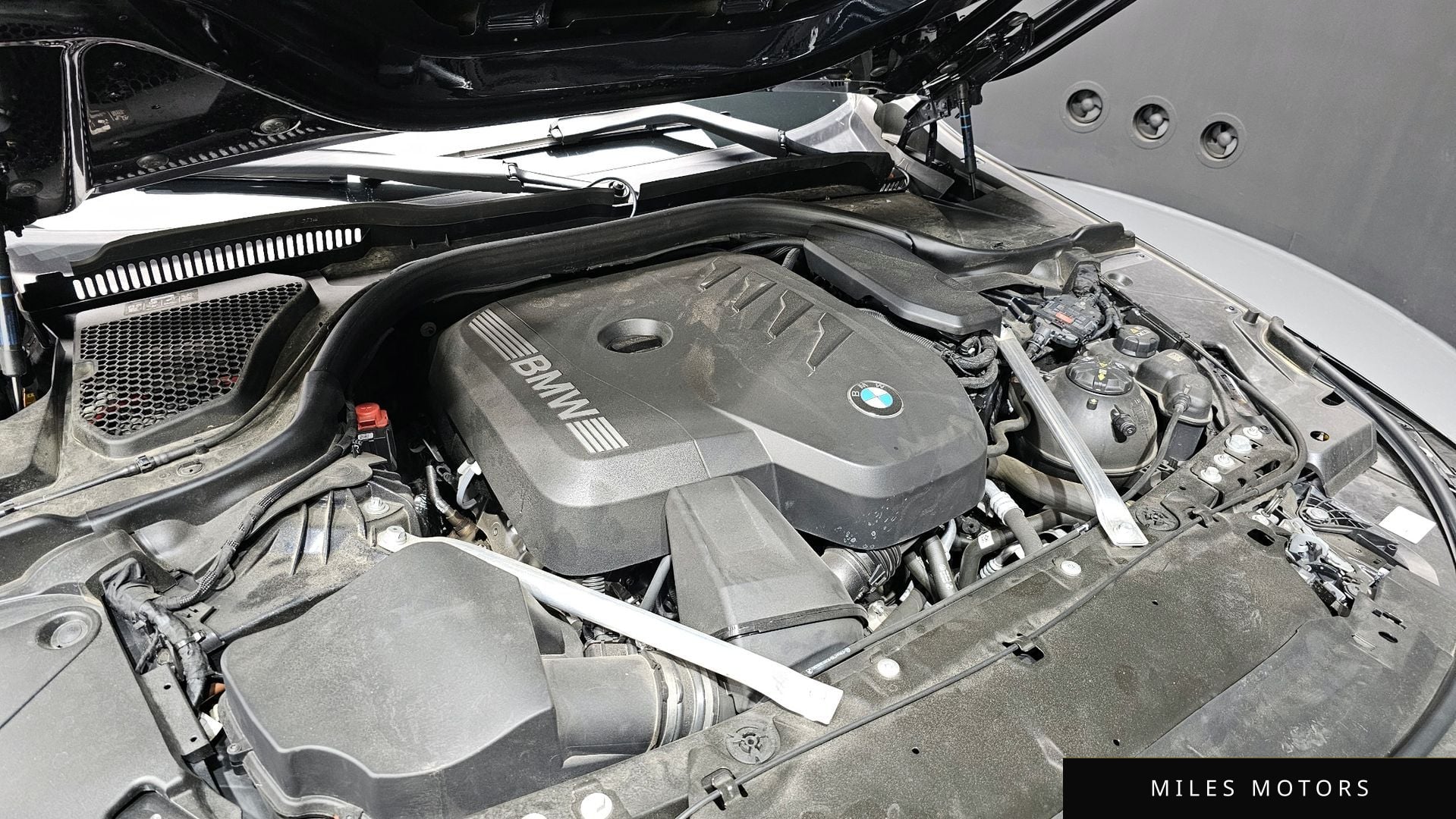 BMW 5 Series (G60) 2024 — миниатюра 6