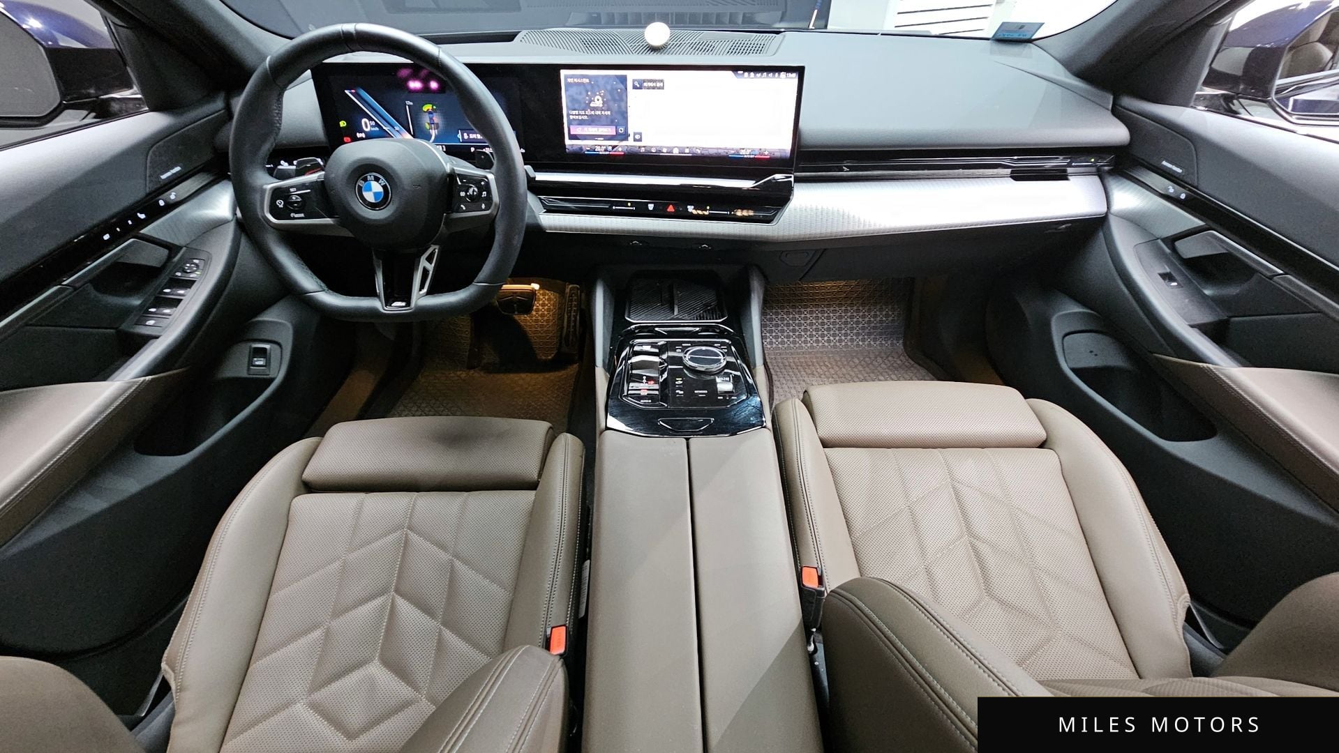 BMW 5 Series (G60) 2024 — миниатюра 7