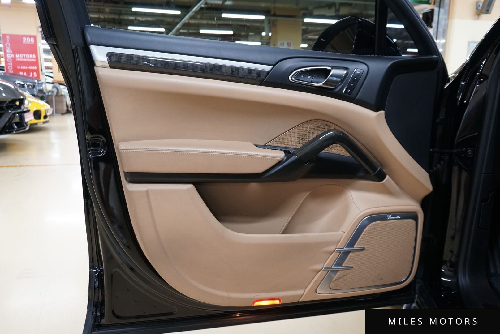 Porsche Cayenne 2014 — миниатюра 11