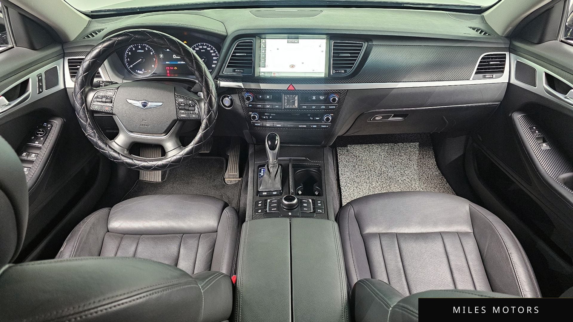 Hyundai Genesis 2014 — миниатюра 7