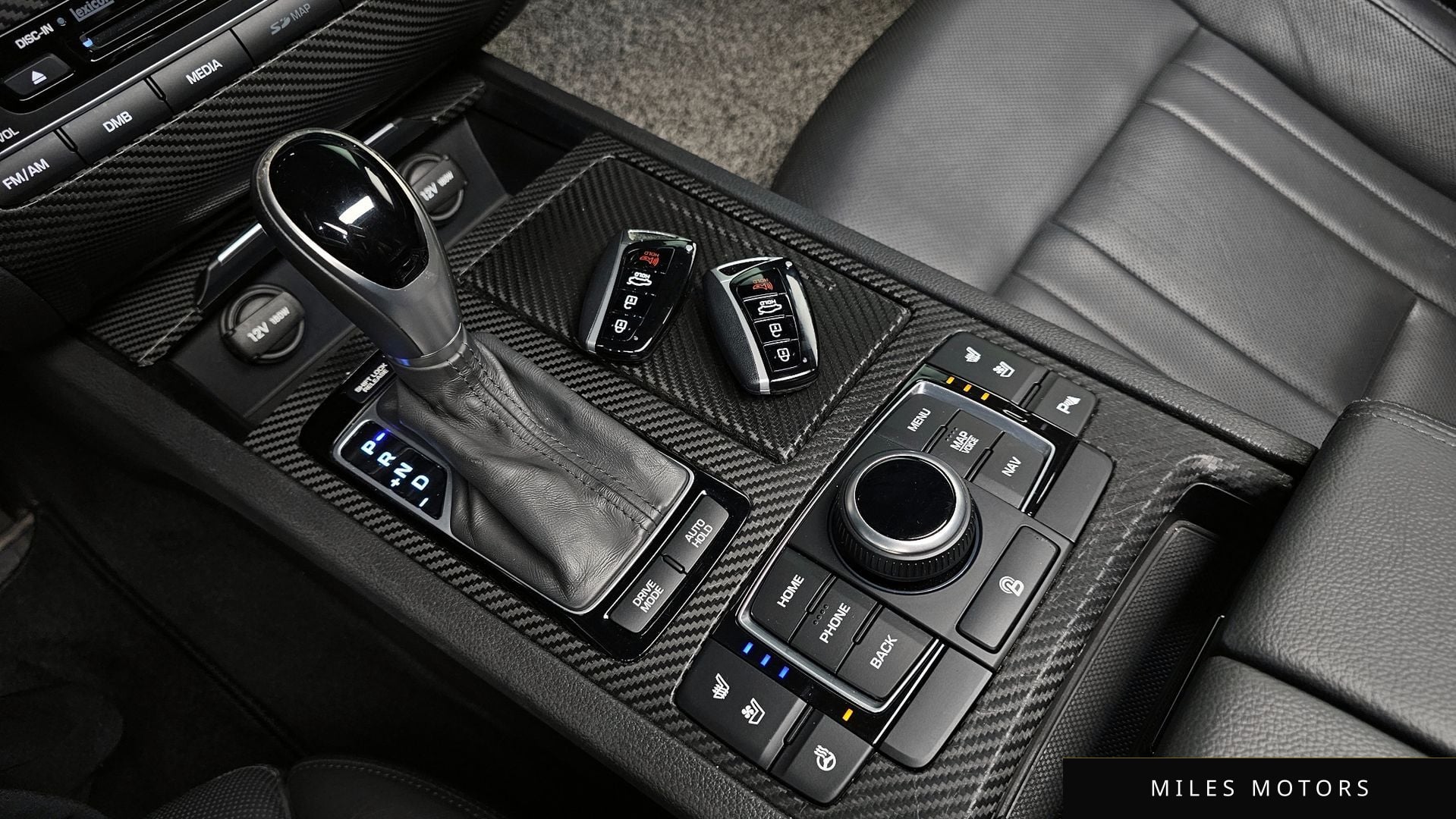 Hyundai Genesis 2014 — миниатюра 9