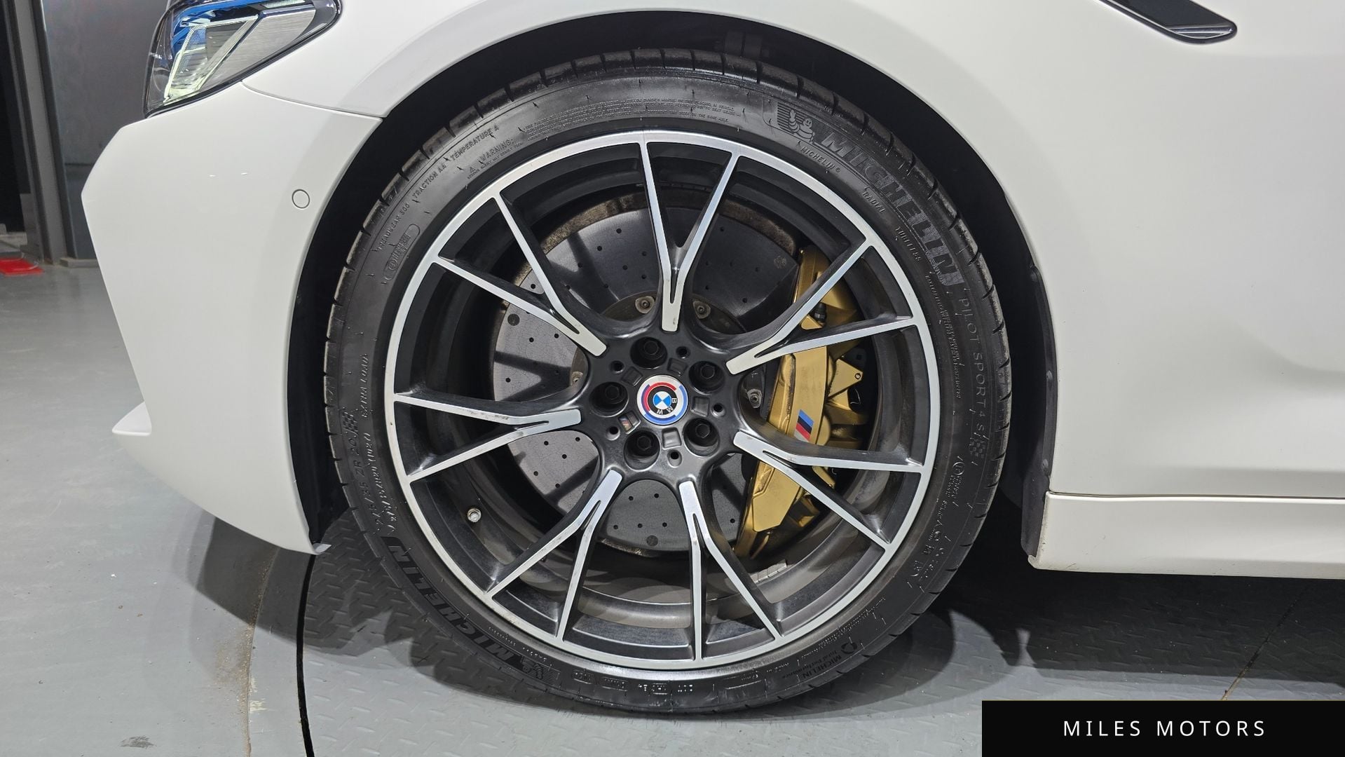 BMW M5 (F90) 2023 — миниатюра 5