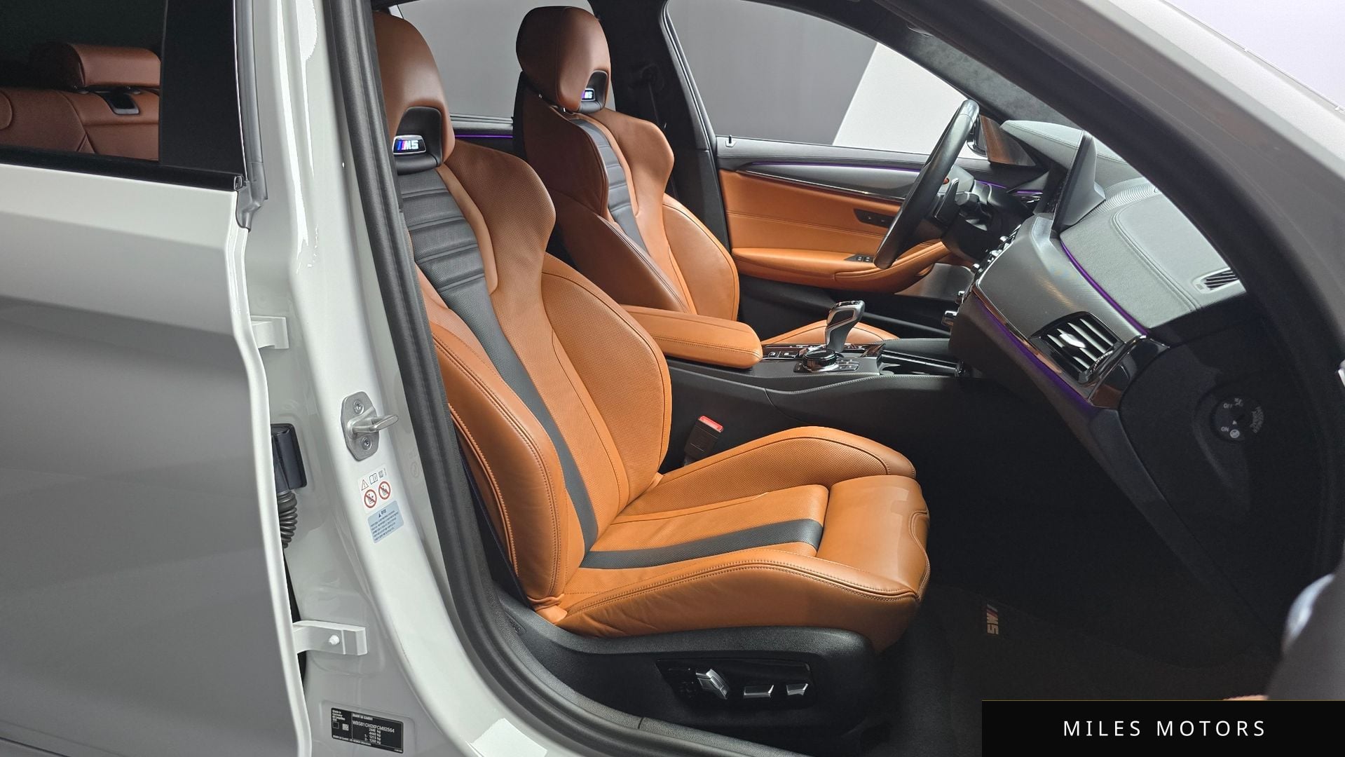 BMW M5 (F90) 2023 — миниатюра 10